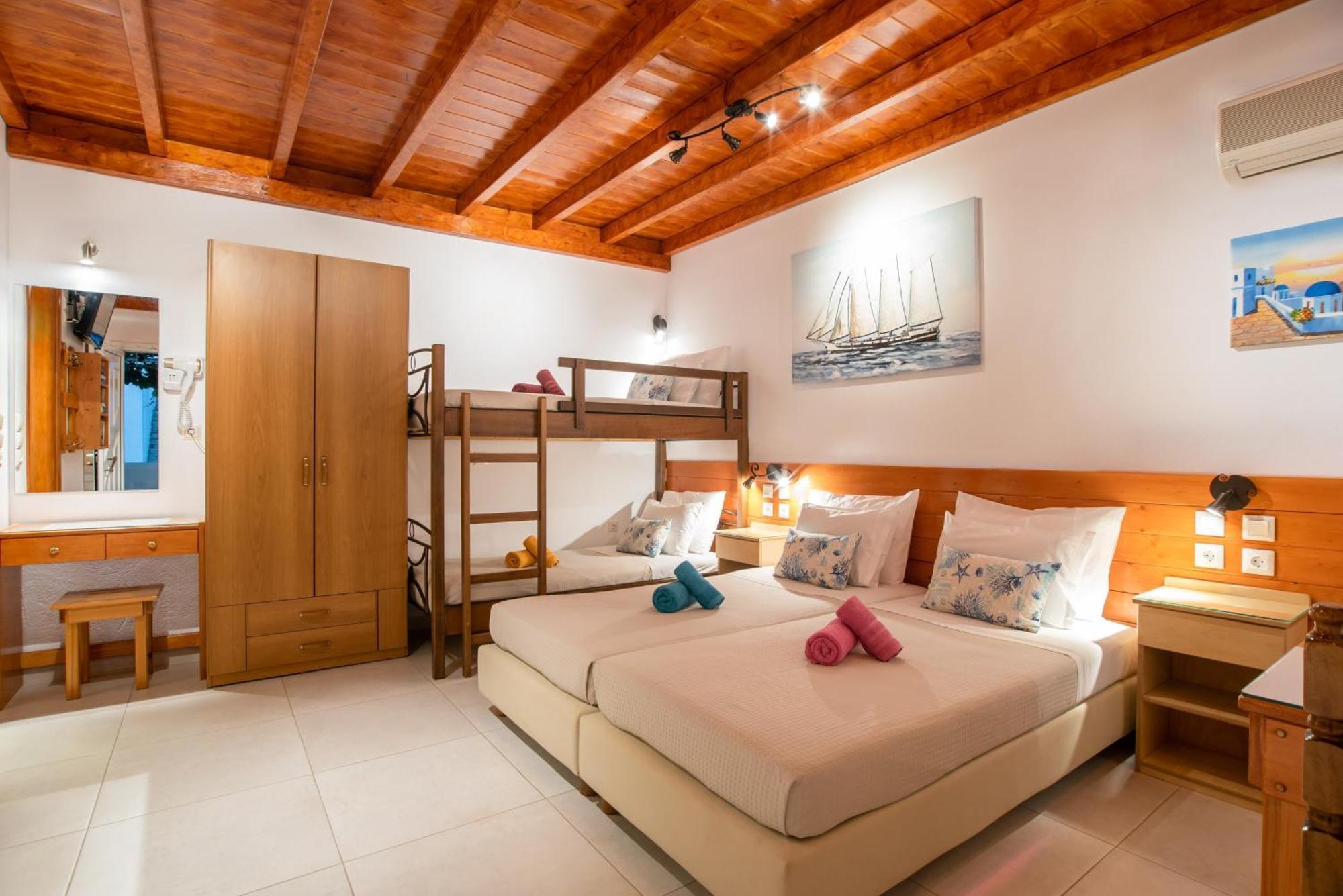 Kontaratos Studios & Apartments Páros 외부 사진