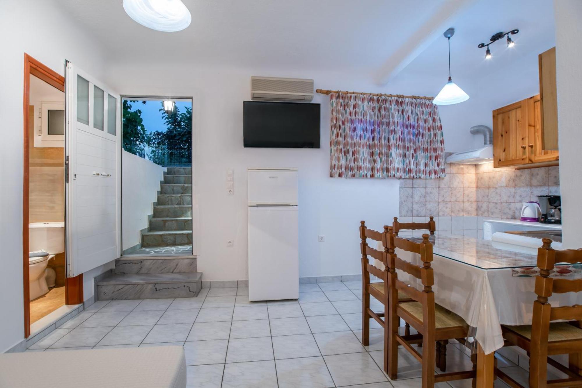 Kontaratos Studios & Apartments Páros 외부 사진